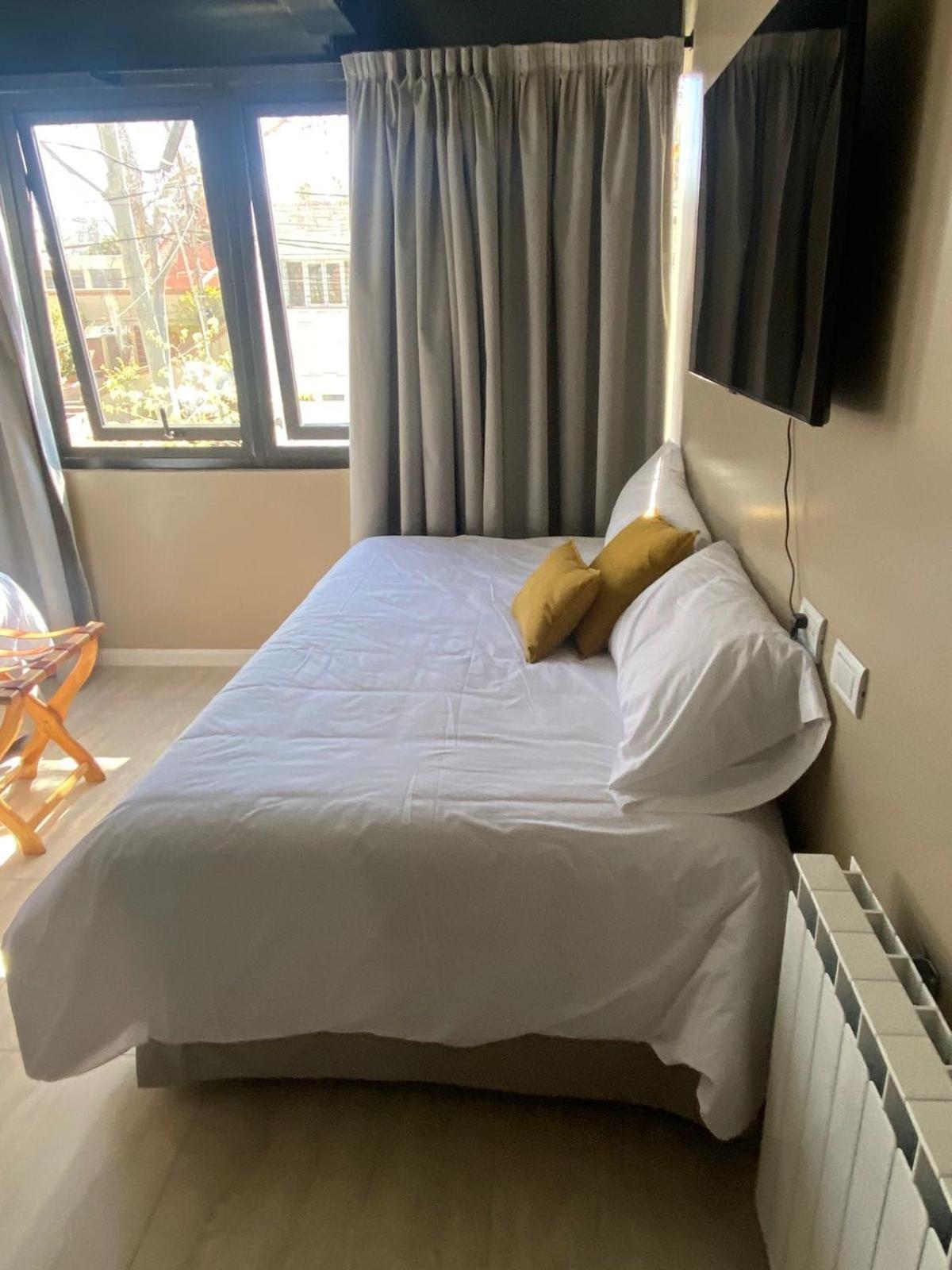 718 Rufino Petit Hotel 门多萨 外观 照片